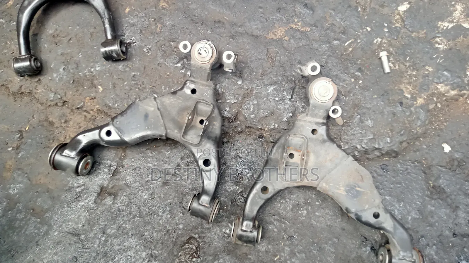 Lower Control Arm Prado J150
