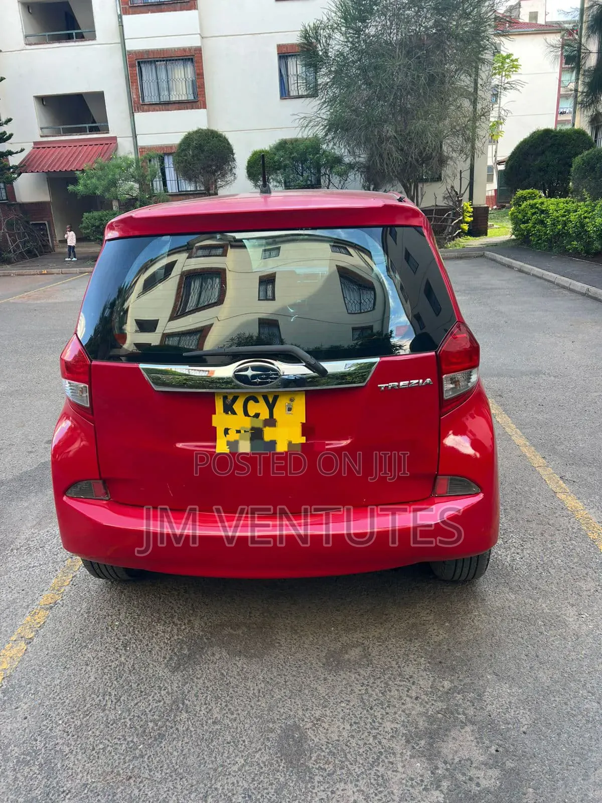 Subaru Trezia 2014 Red