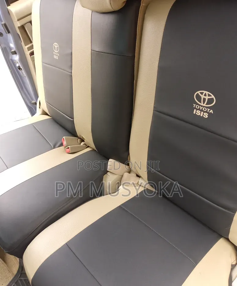 Toyota ISIS 2009 Blue