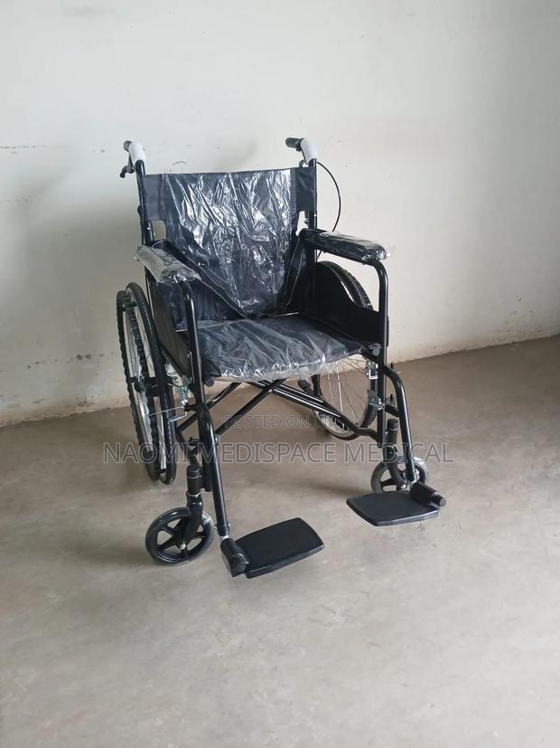 Foldable Standard Wheelchair
