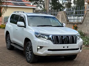 Toyota Land Cruiser Prado 2.8 2021 White