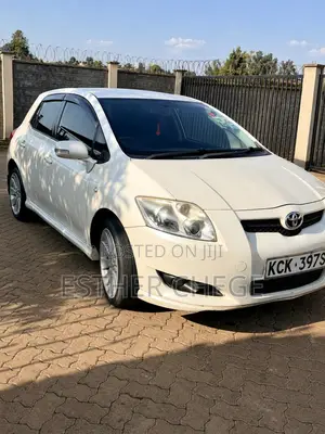 Toyota Auris 2009 White