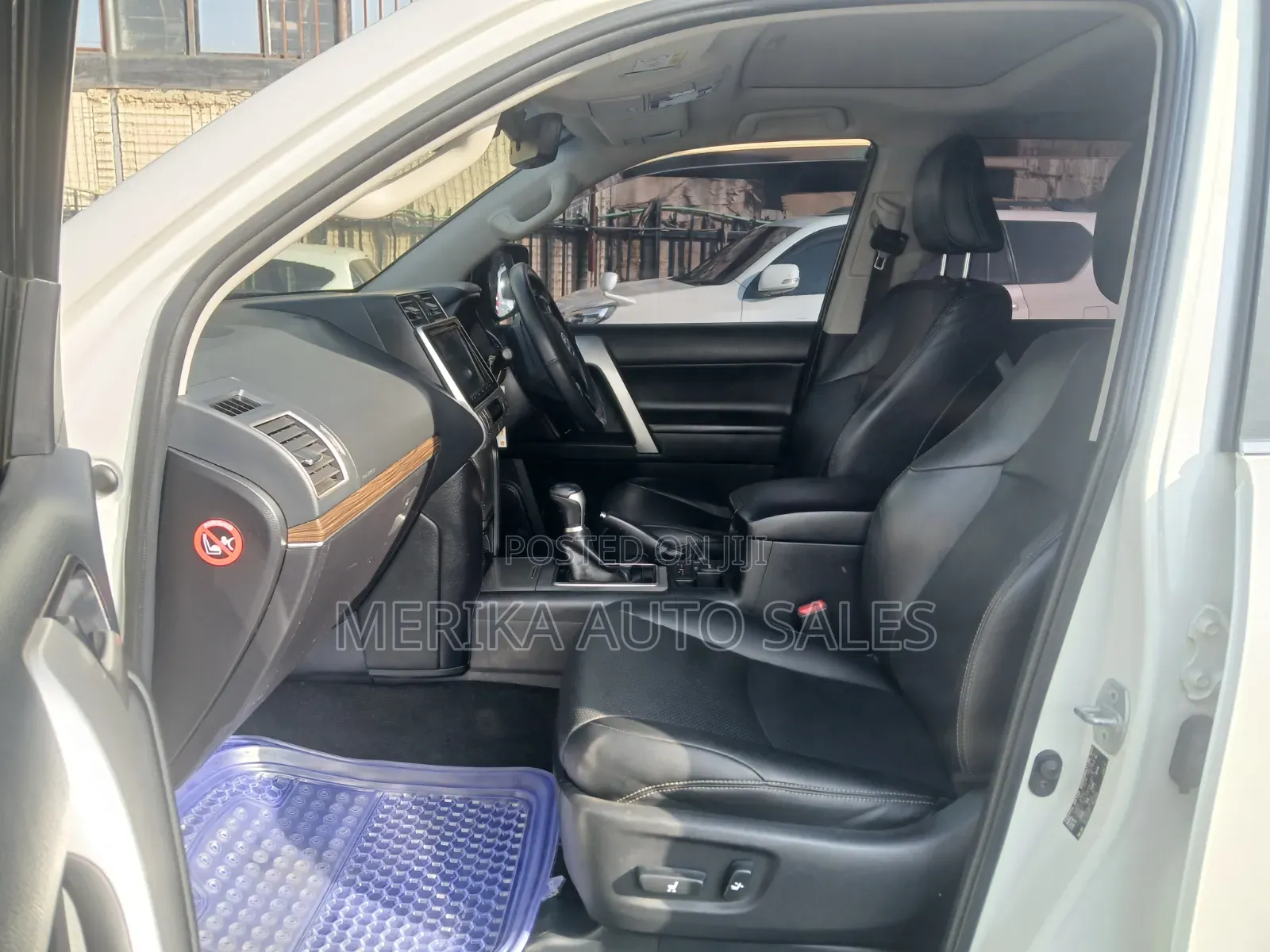 Toyota Land Cruiser Prado 2018 White