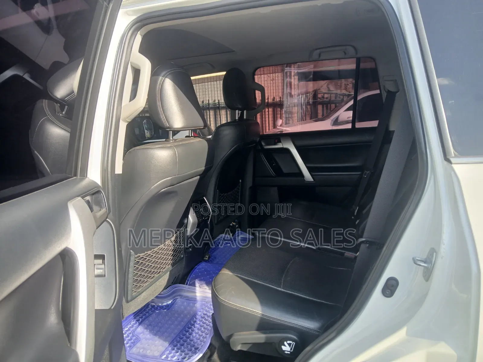 Toyota Land Cruiser Prado 2018 White