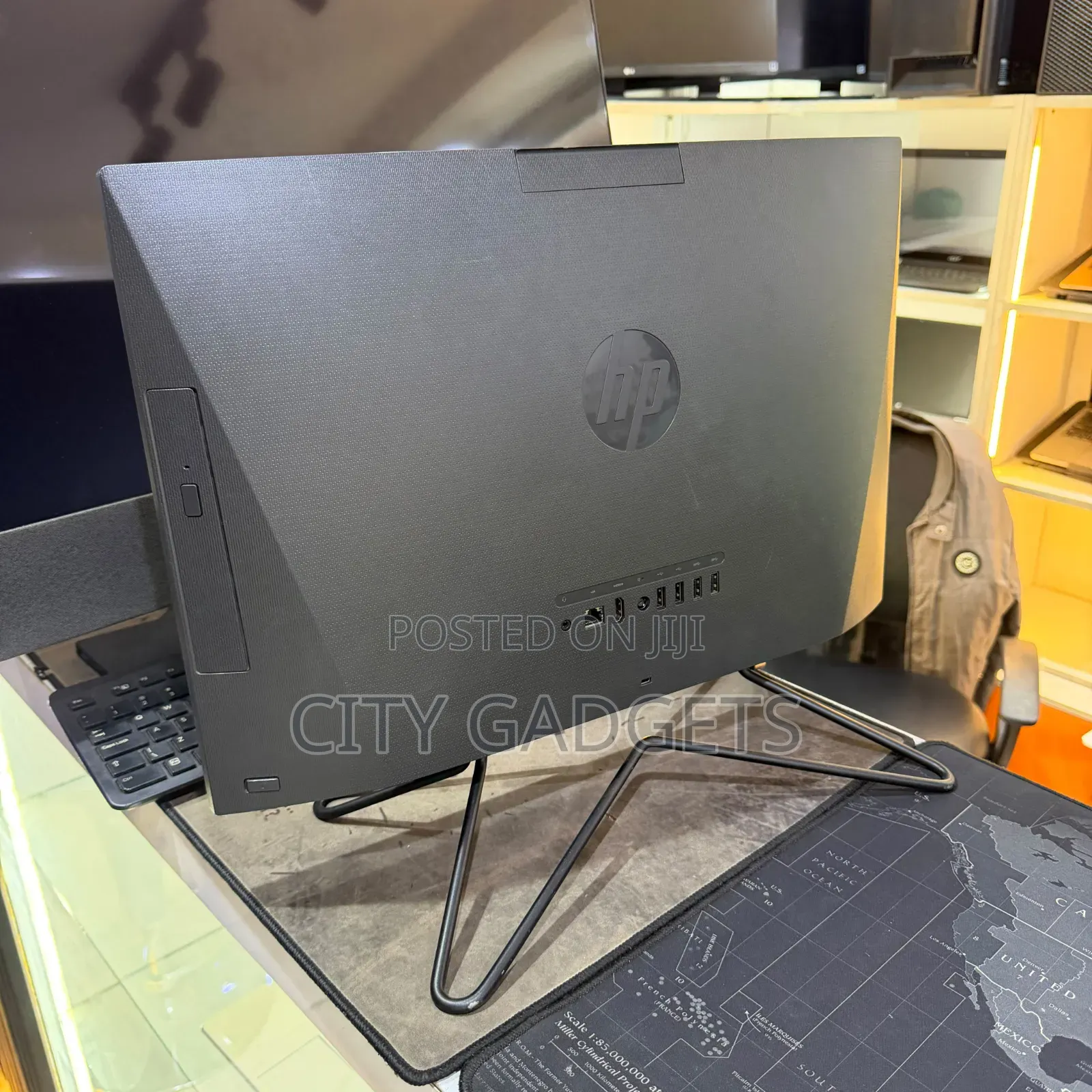 New HP 200 G4 22 All-in-One 8GB Intel Core i5 SSD 256GB