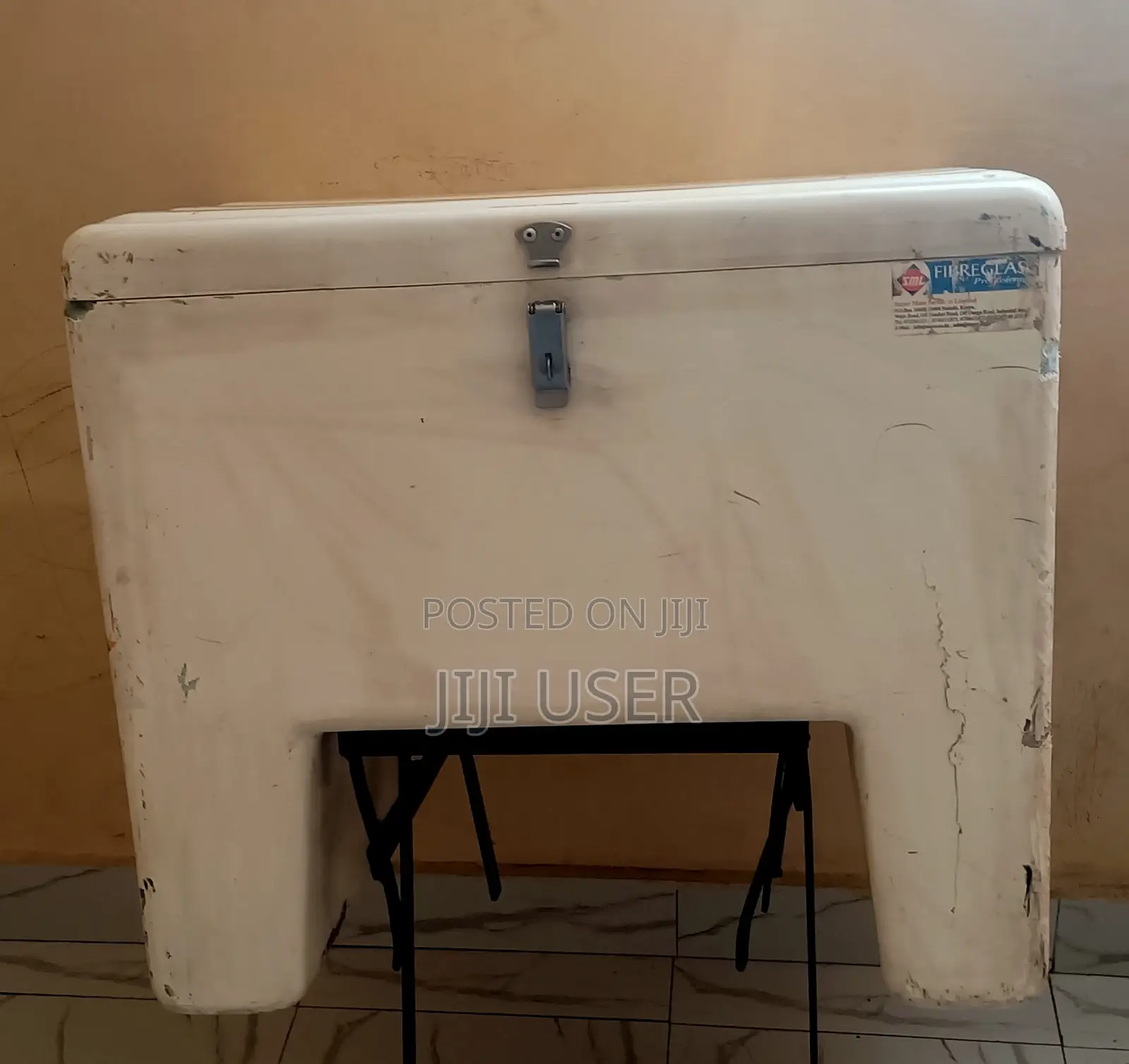 Courier Box