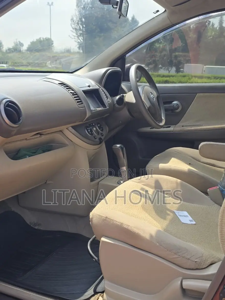 Nissan Note 1.6 Petrol 2010 Maroon