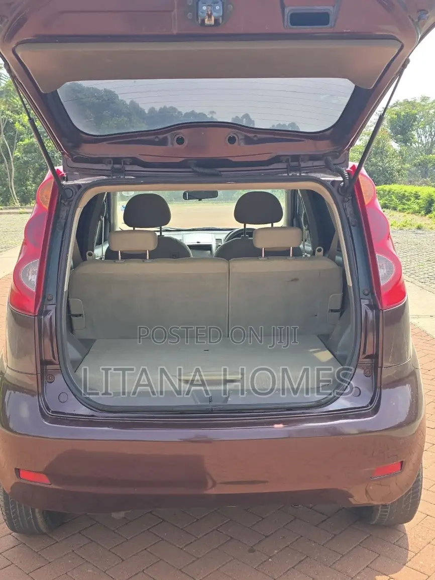 Nissan Note 1.6 Petrol 2010 Maroon