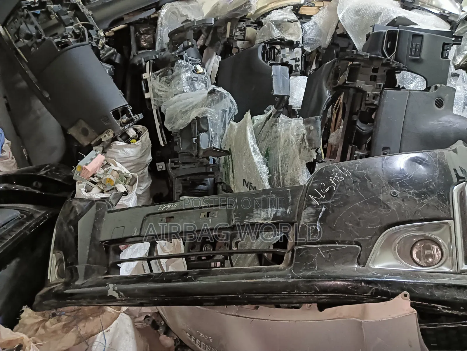 Front Bumper Nissan Elegrant