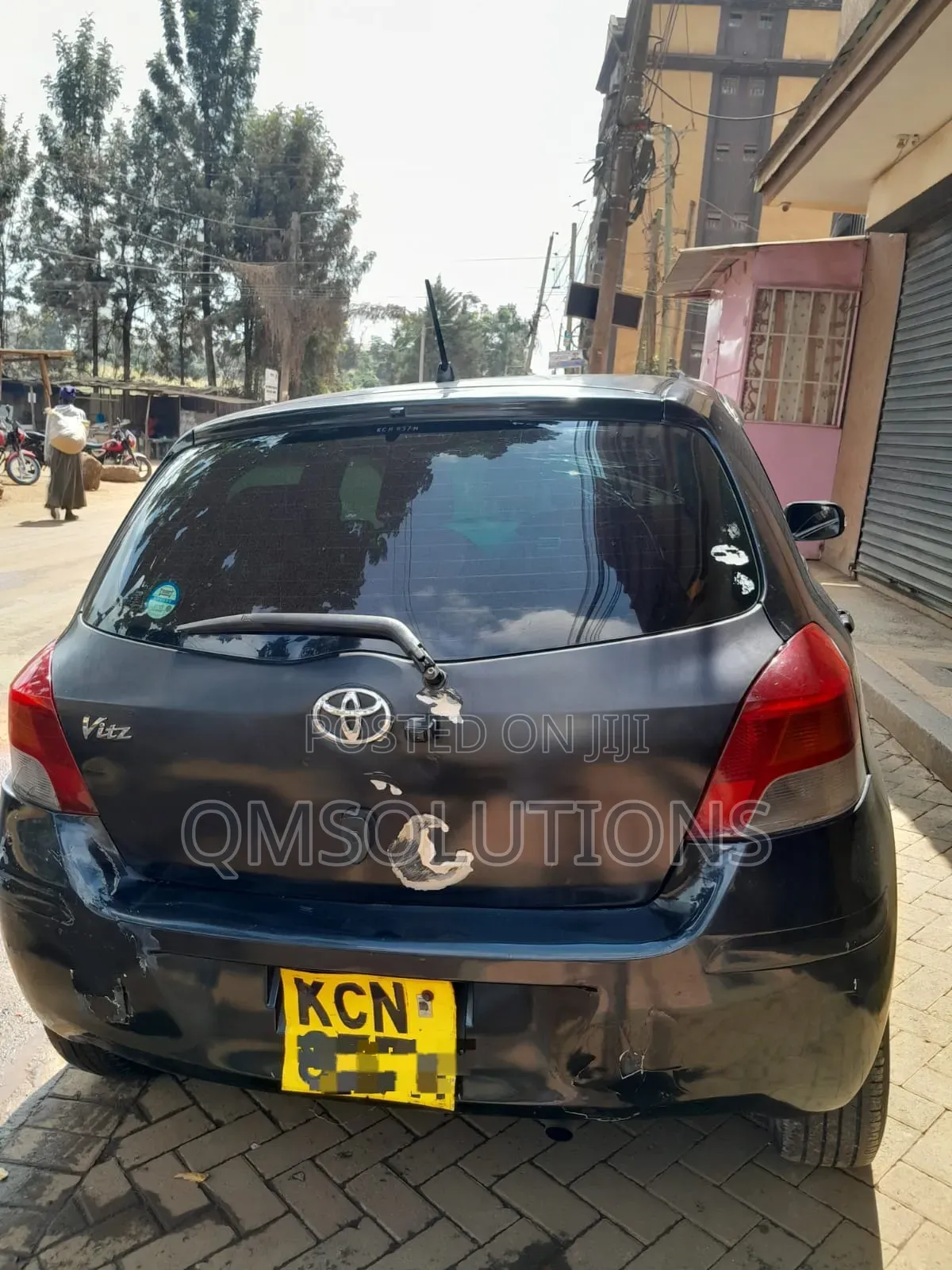Toyota Vitz 2010 Black