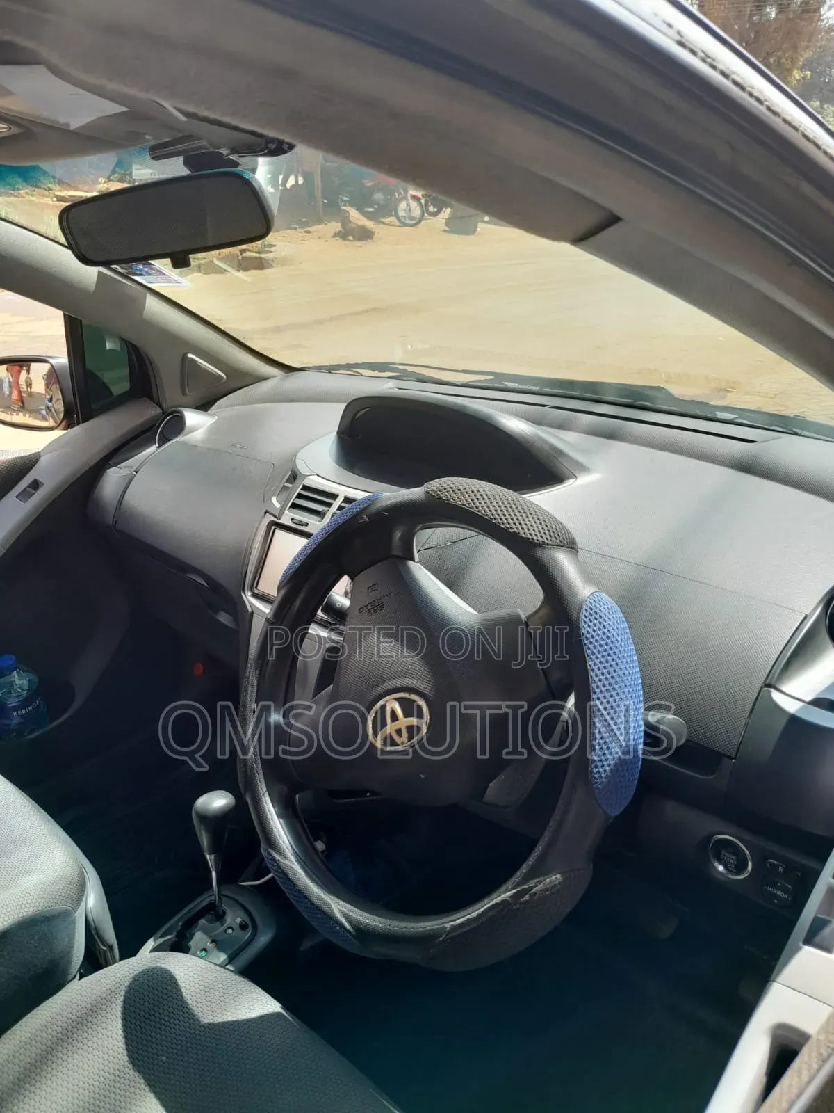 Toyota Vitz 2010 Black