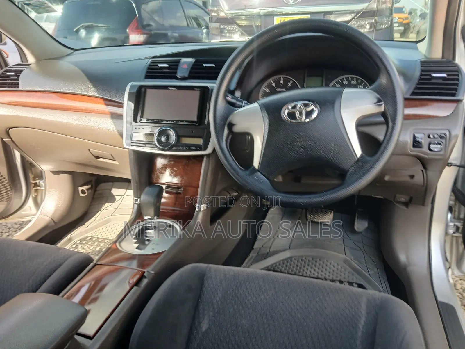 Toyota Allion 2013 Silver
