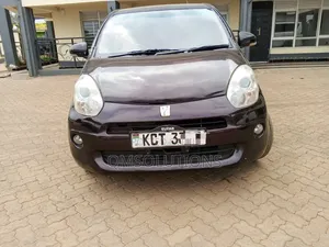 Toyota Passo 2011 Maroon