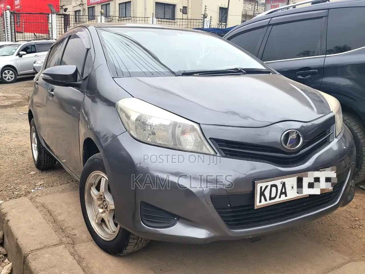 Toyota Vitz 2014 Gray