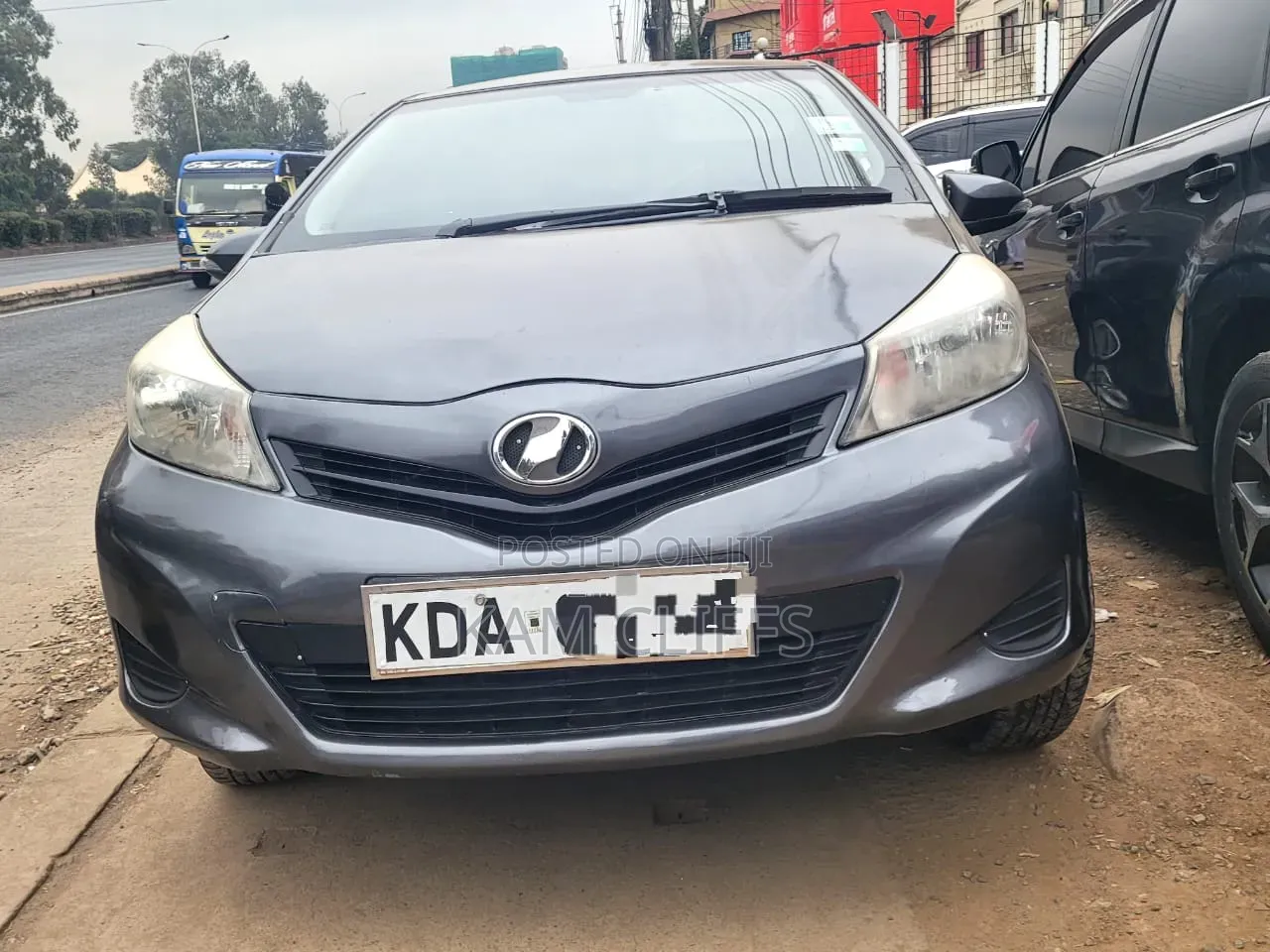 Toyota Vitz 2014 Gray