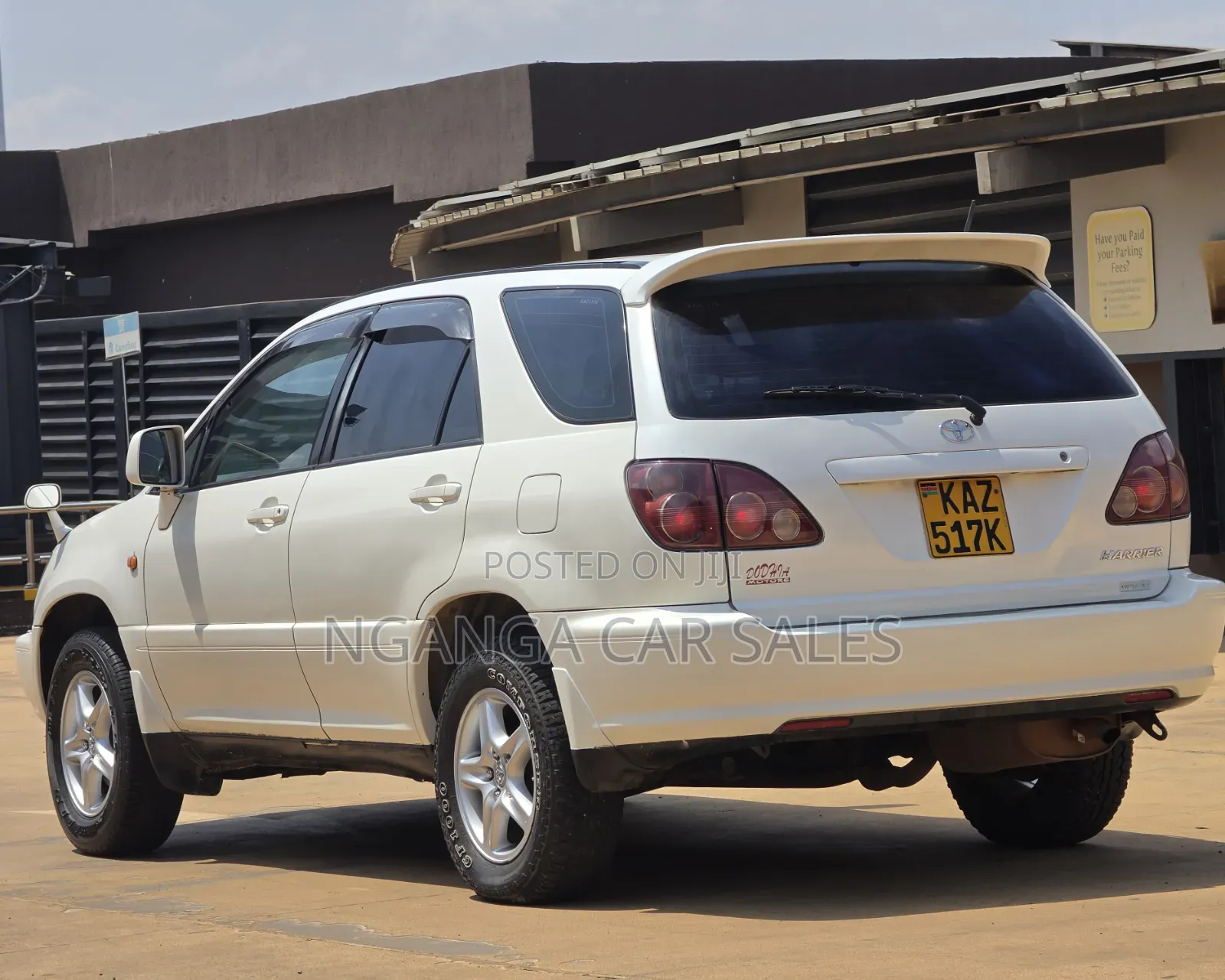 Toyota Harrier 2000 White