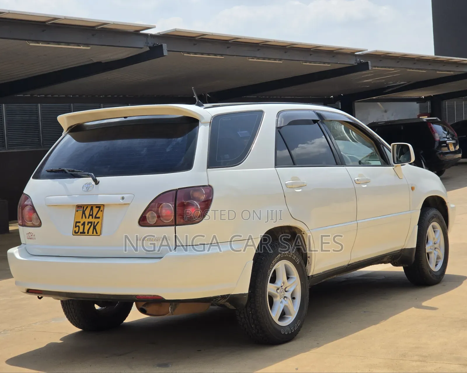 Toyota Harrier 2000 White