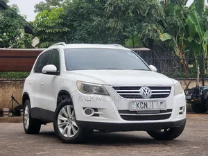 Volkswagen Tiguan S 4Motion 2010 White
