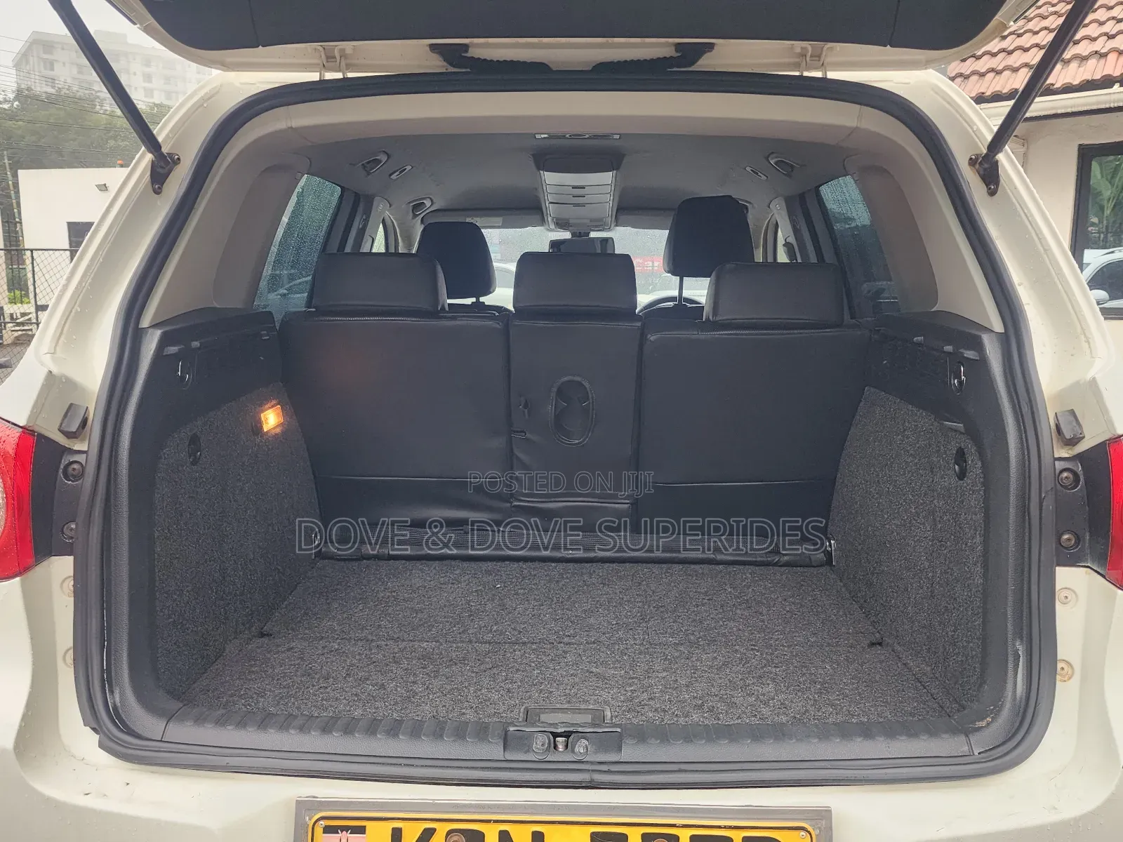 Volkswagen Tiguan S 4Motion 2010 White