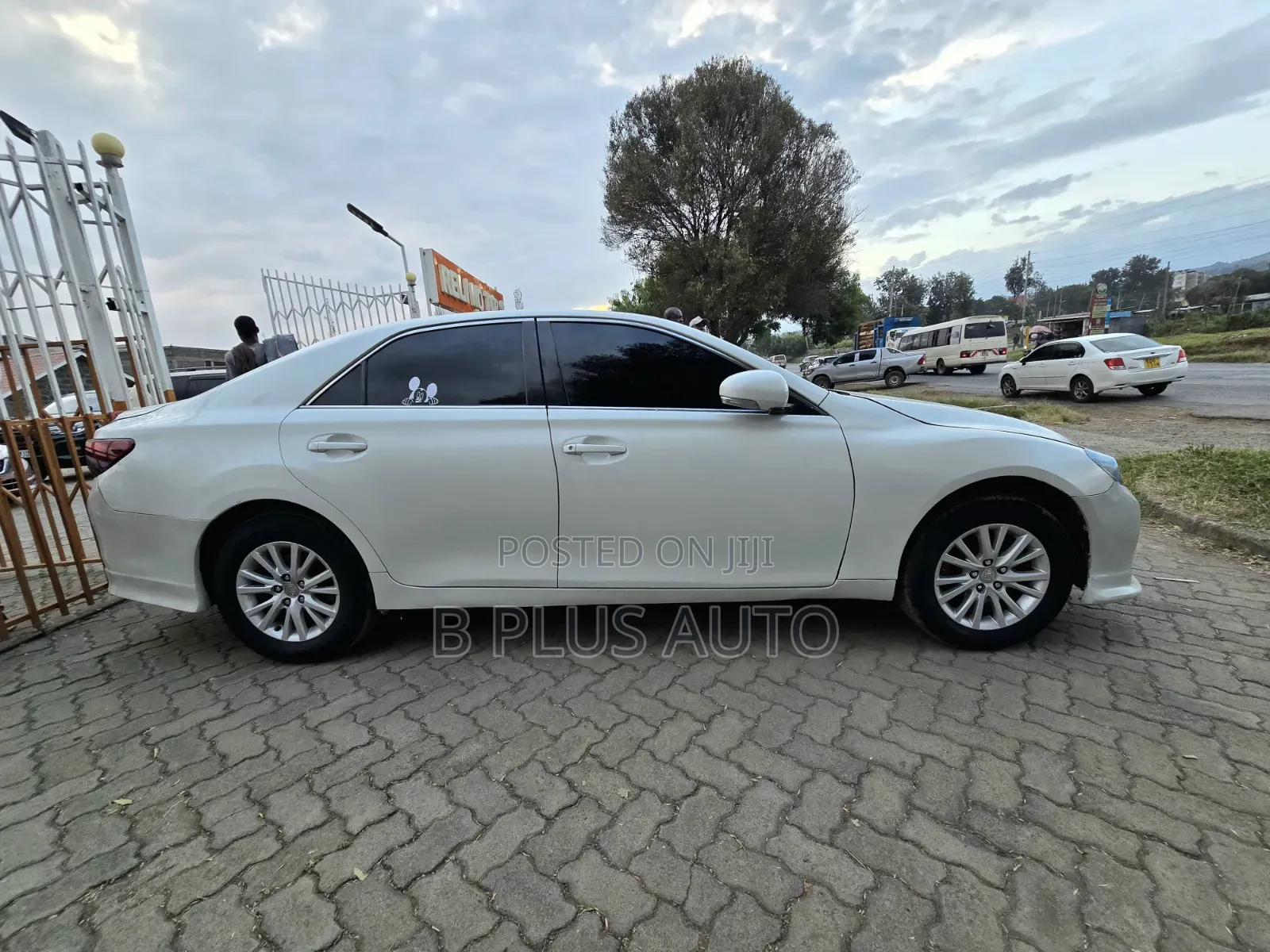 Toyota Mark X 2012 White