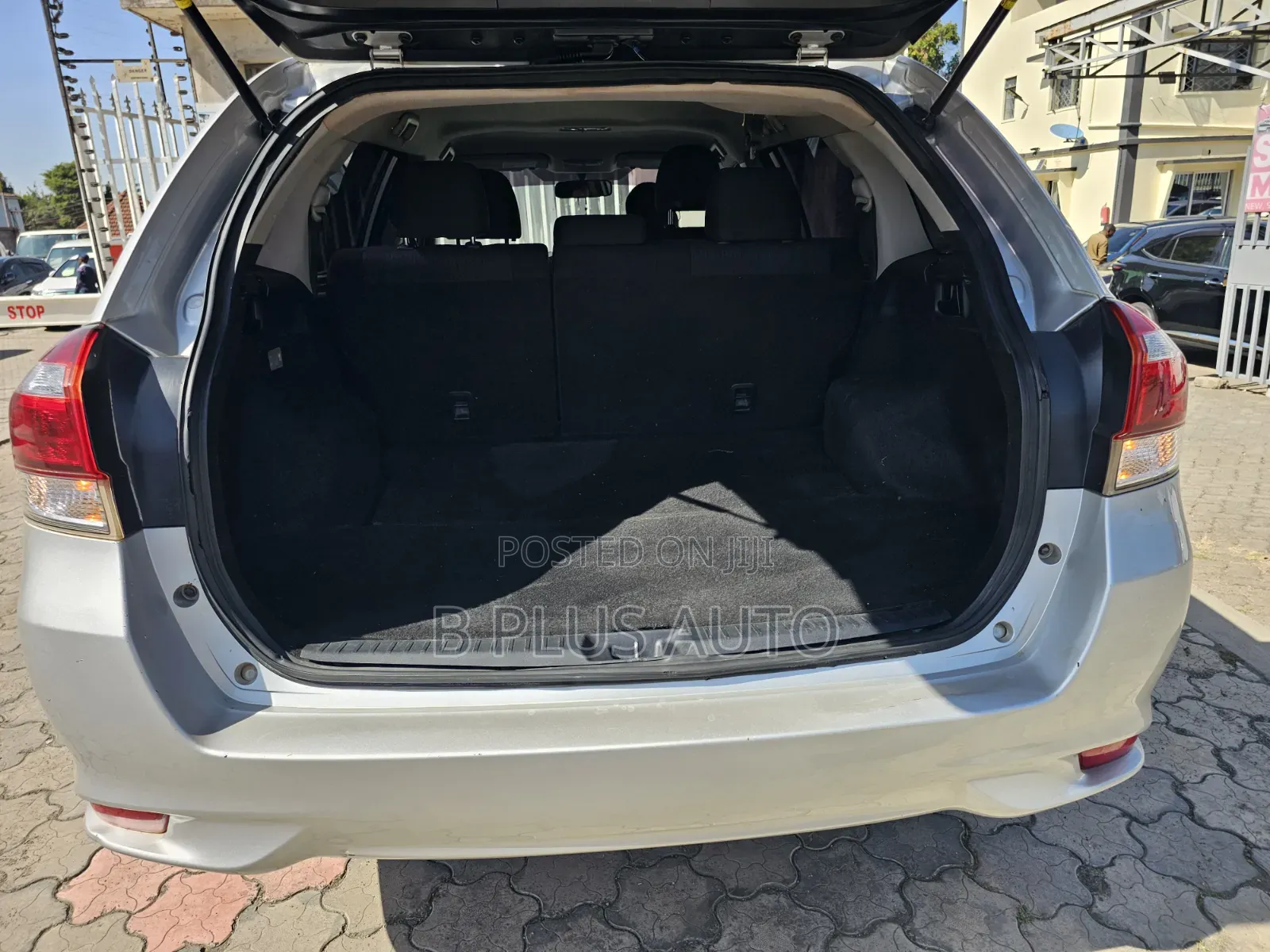 Toyota Corolla Fielder 2017 Silver