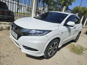 Honda Vezel 2017 White