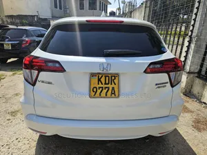 Honda Vezel 2017 White