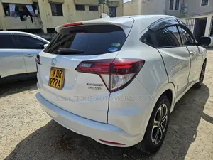 Honda Vezel 2017 White