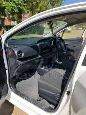 Toyota Vitz 2017 White