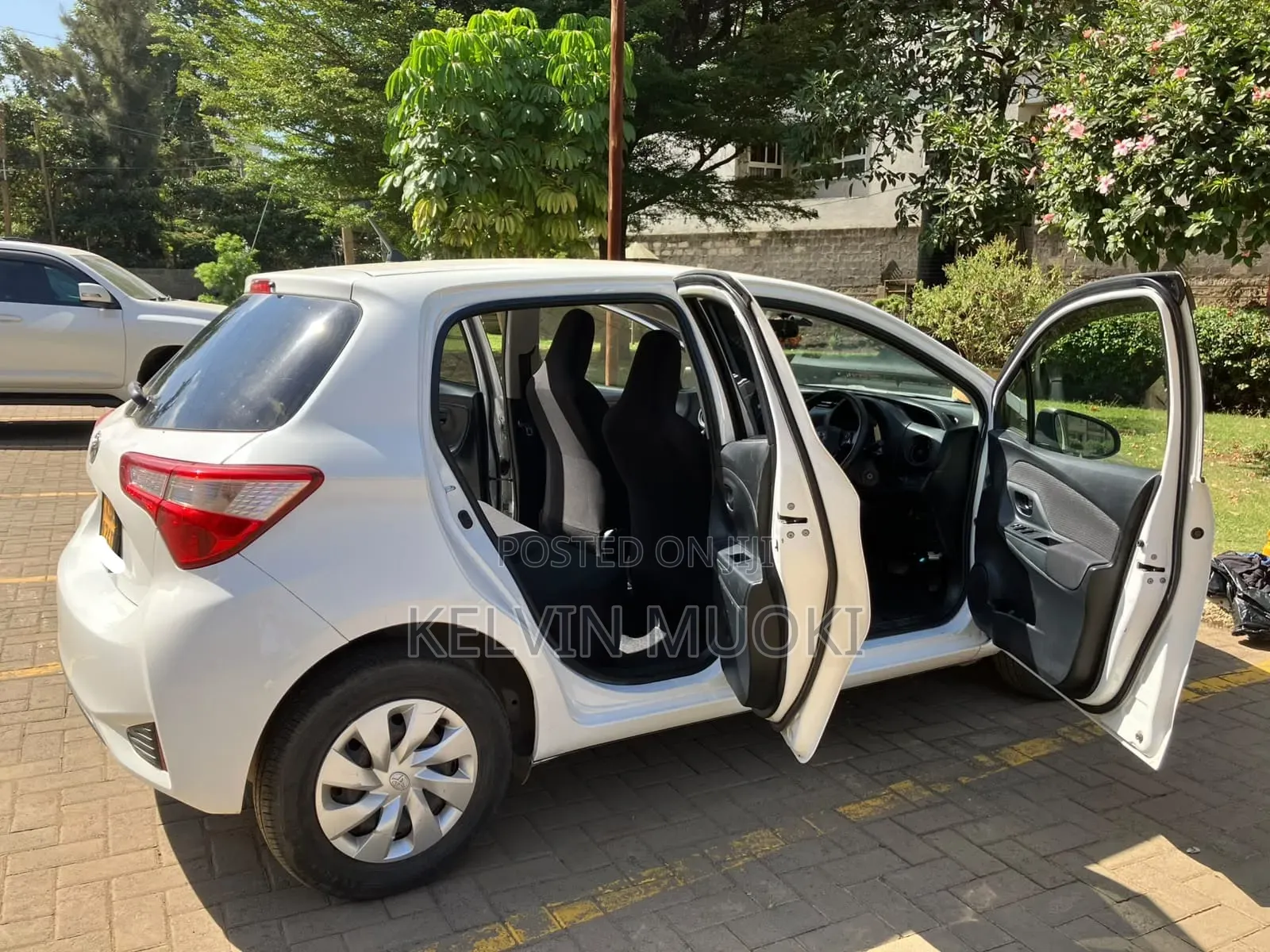 Toyota Vitz 2017 White