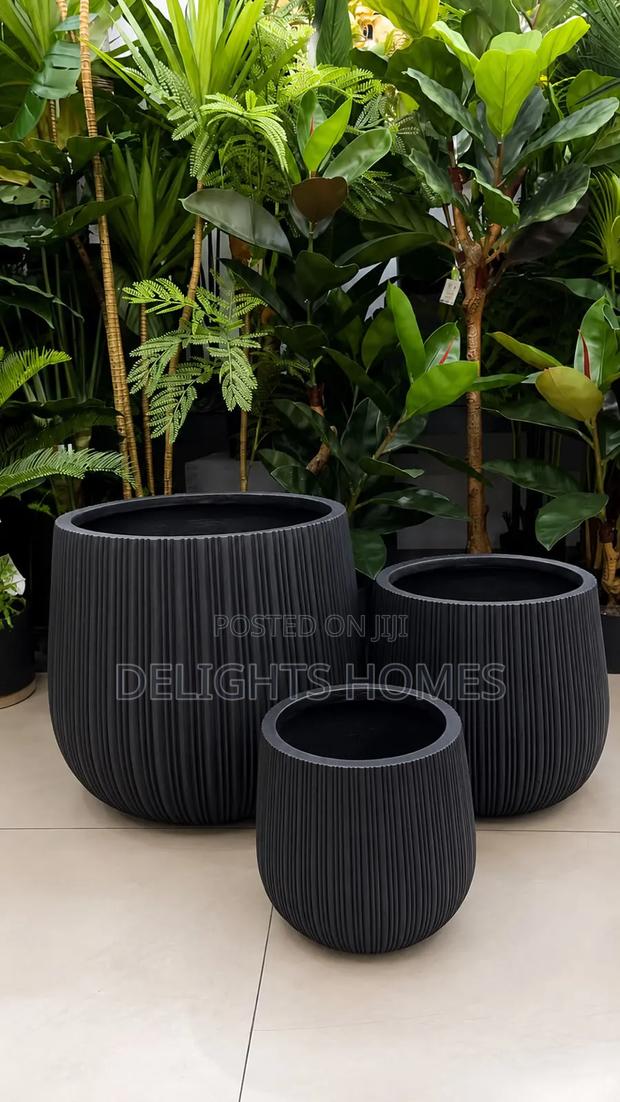 Luxury Concrete Planters_ex - thumbnail 2
