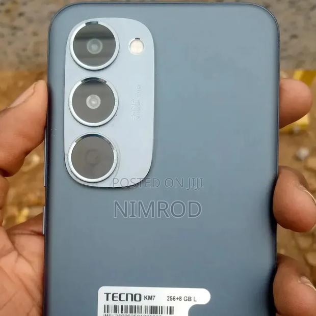 Tecno Spark 40 Pro+ 256 GB Silver