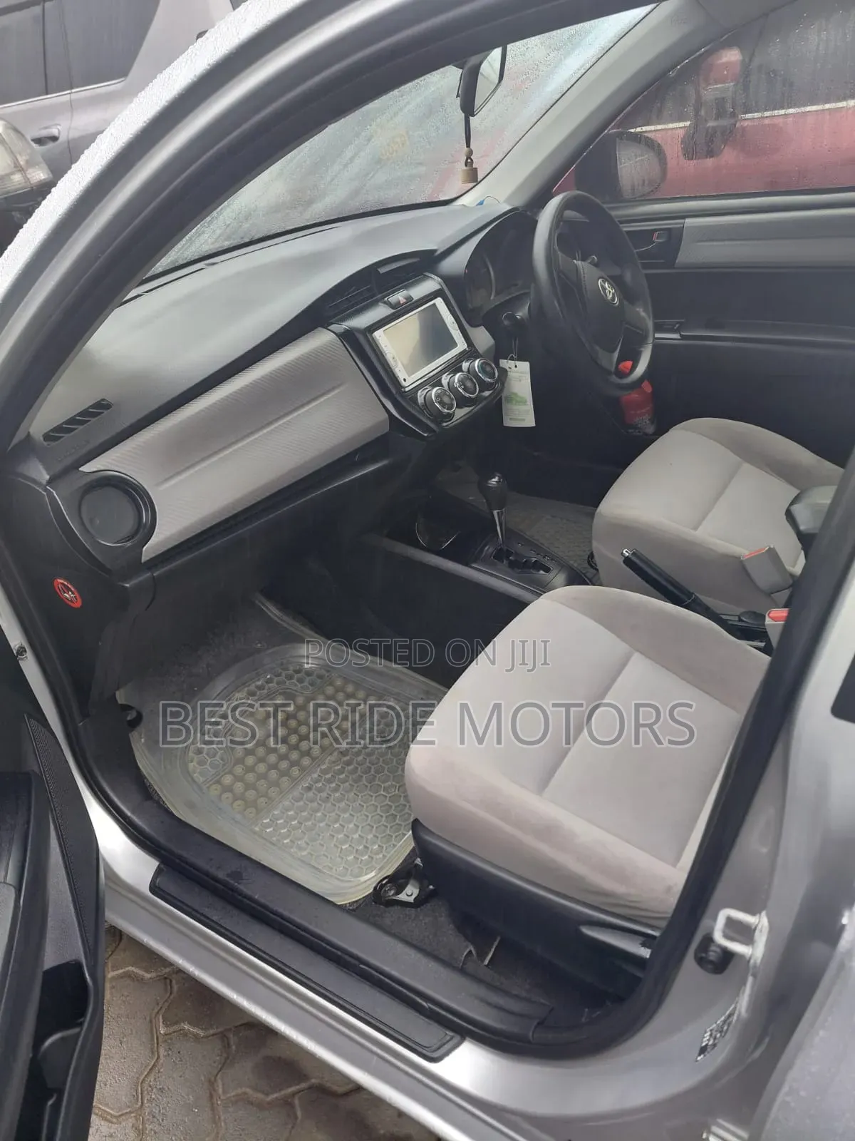 Toyota Axio 2015 Silver