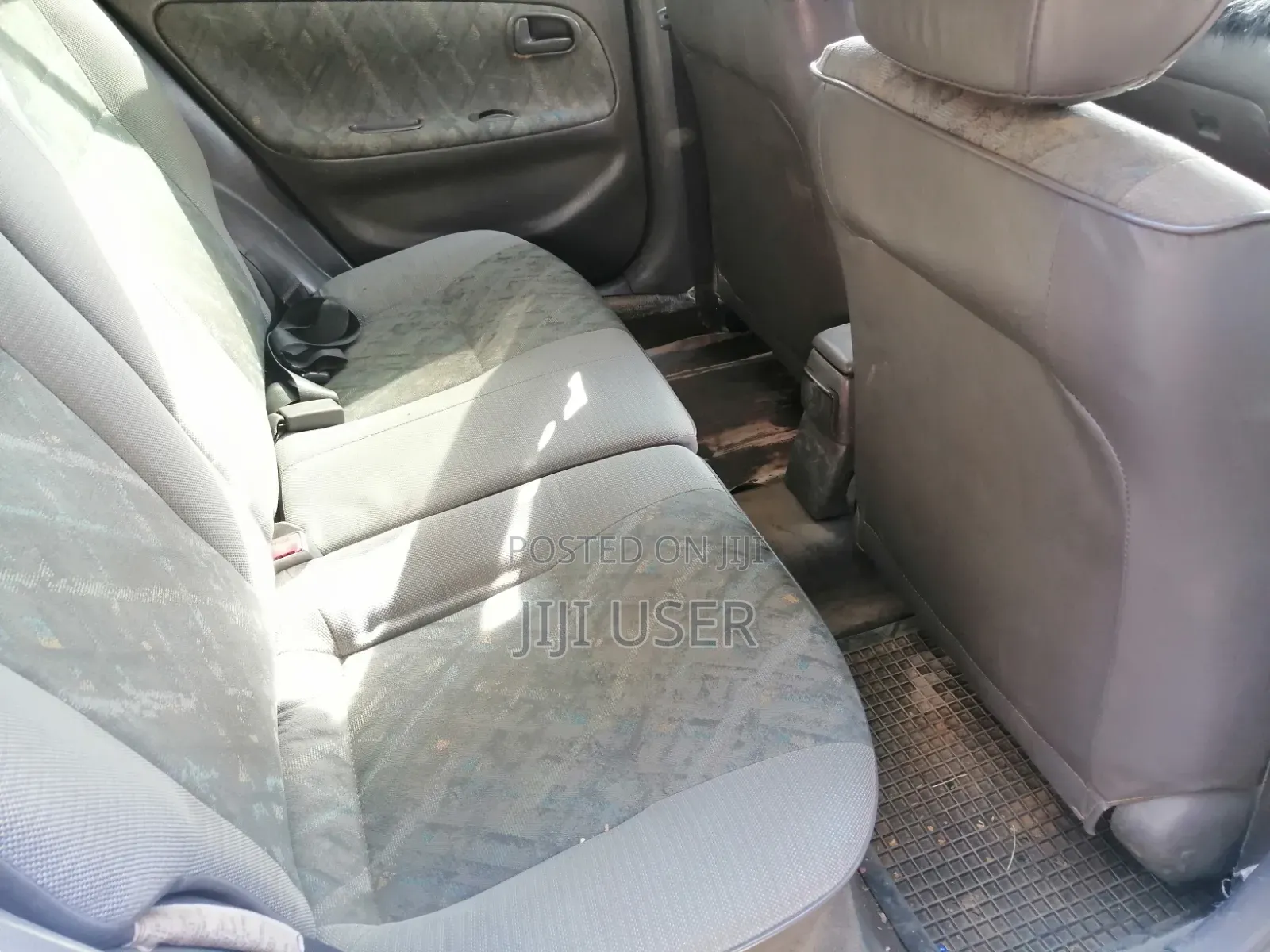 Toyota Corolla 2000 White