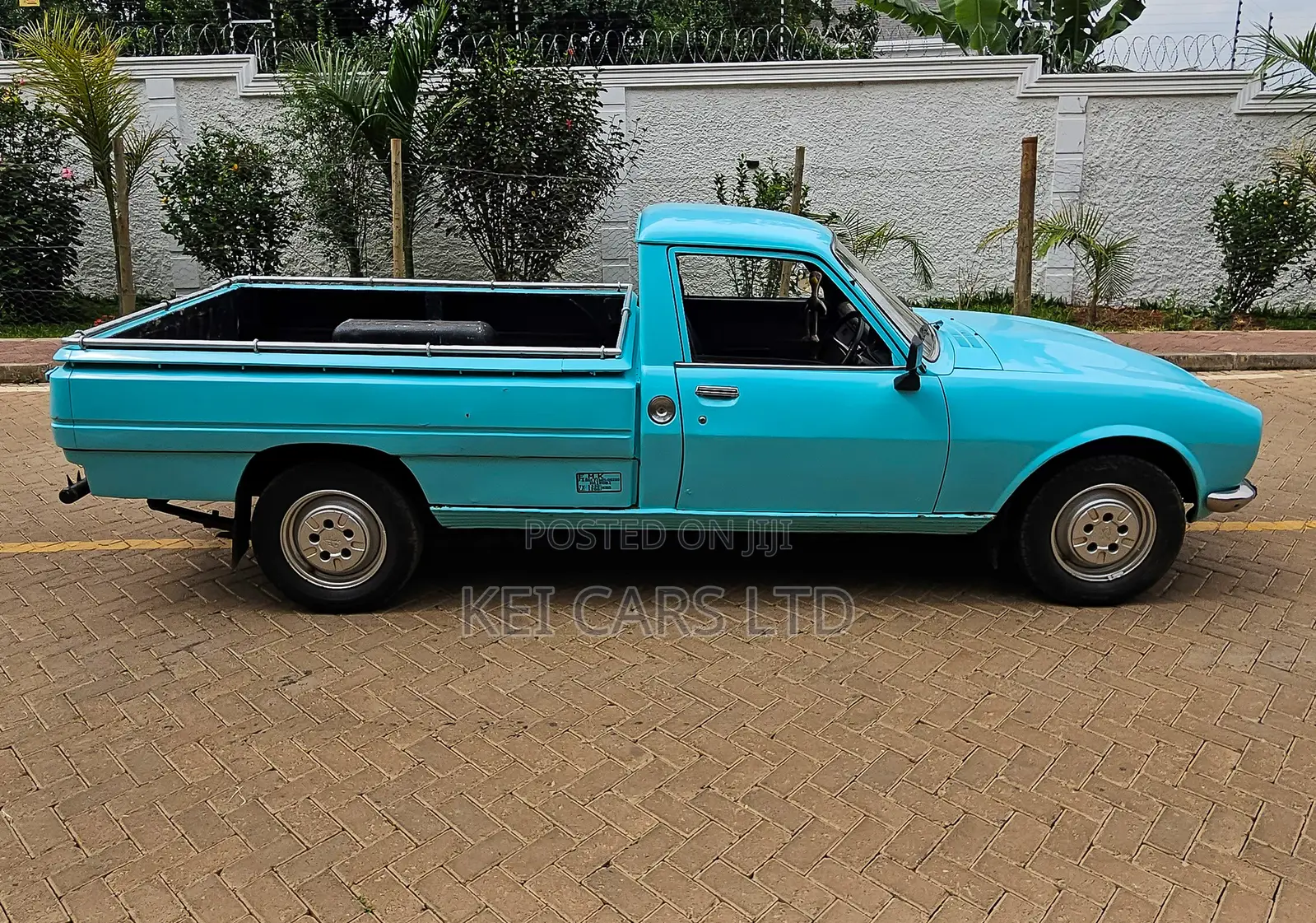 Peugeot 504 1990 Blue