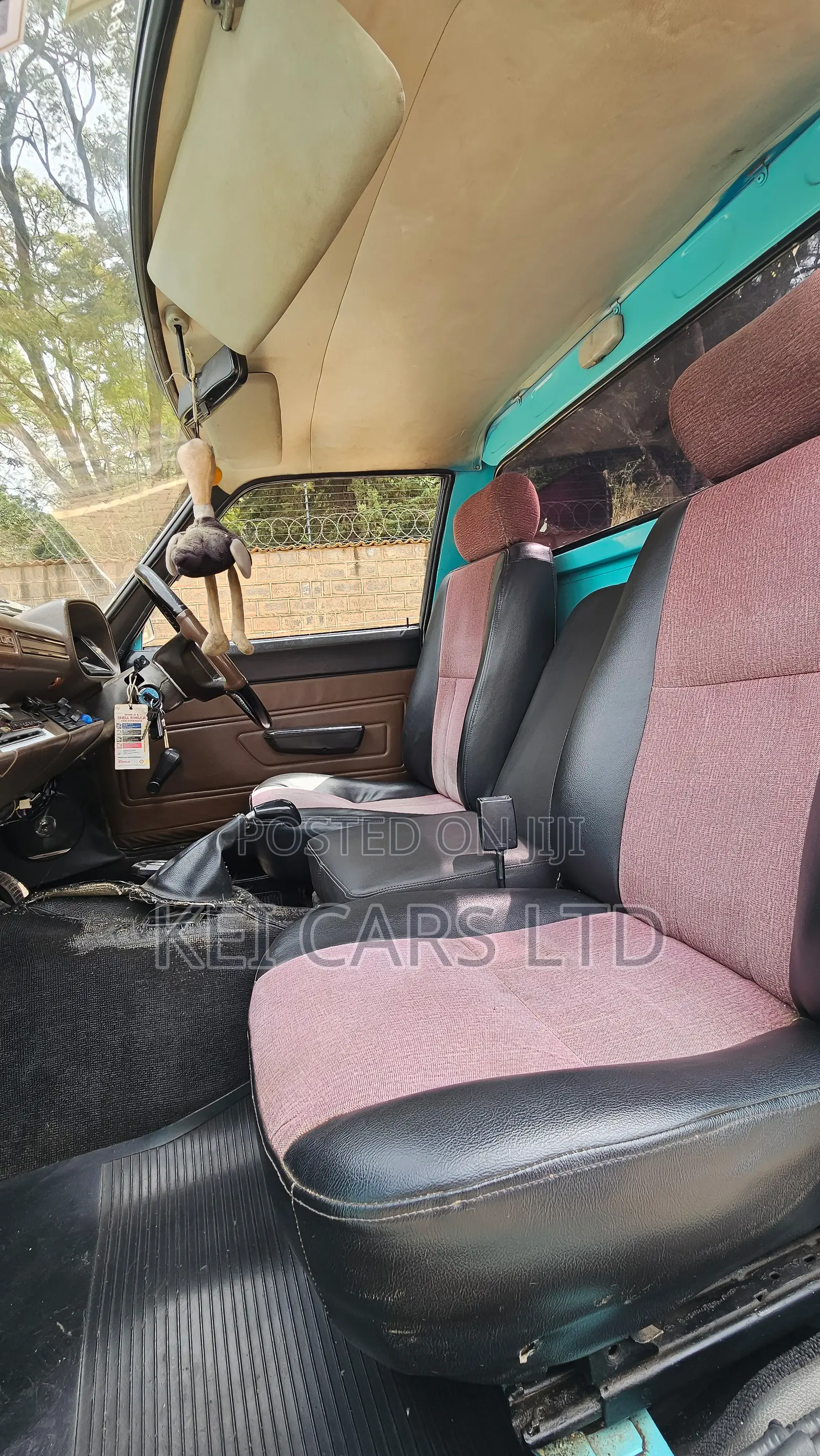 Peugeot 504 1990 Blue