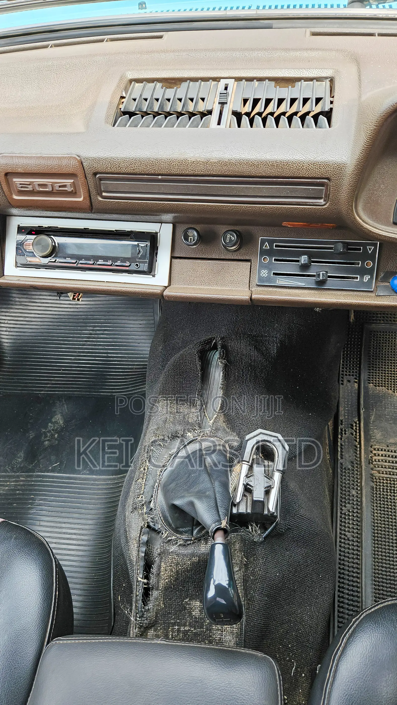 Peugeot 504 1990 Blue