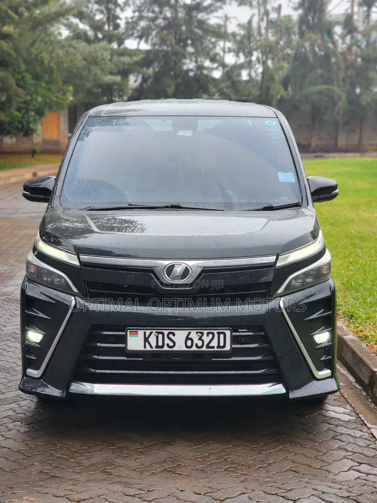 Toyota Voxy 2017 Black