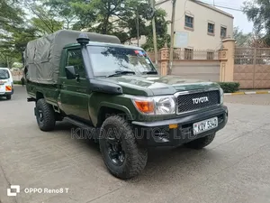 Toyota Land Cruiser 2017 Green