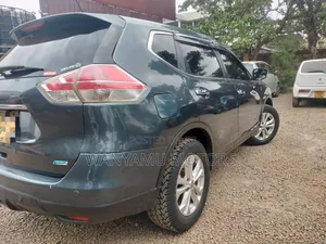 Nissan X-Trail 2016 Blue