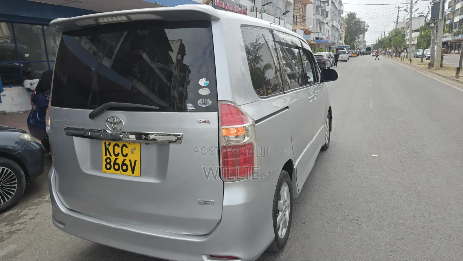 Toyota Noah 2008 Silver