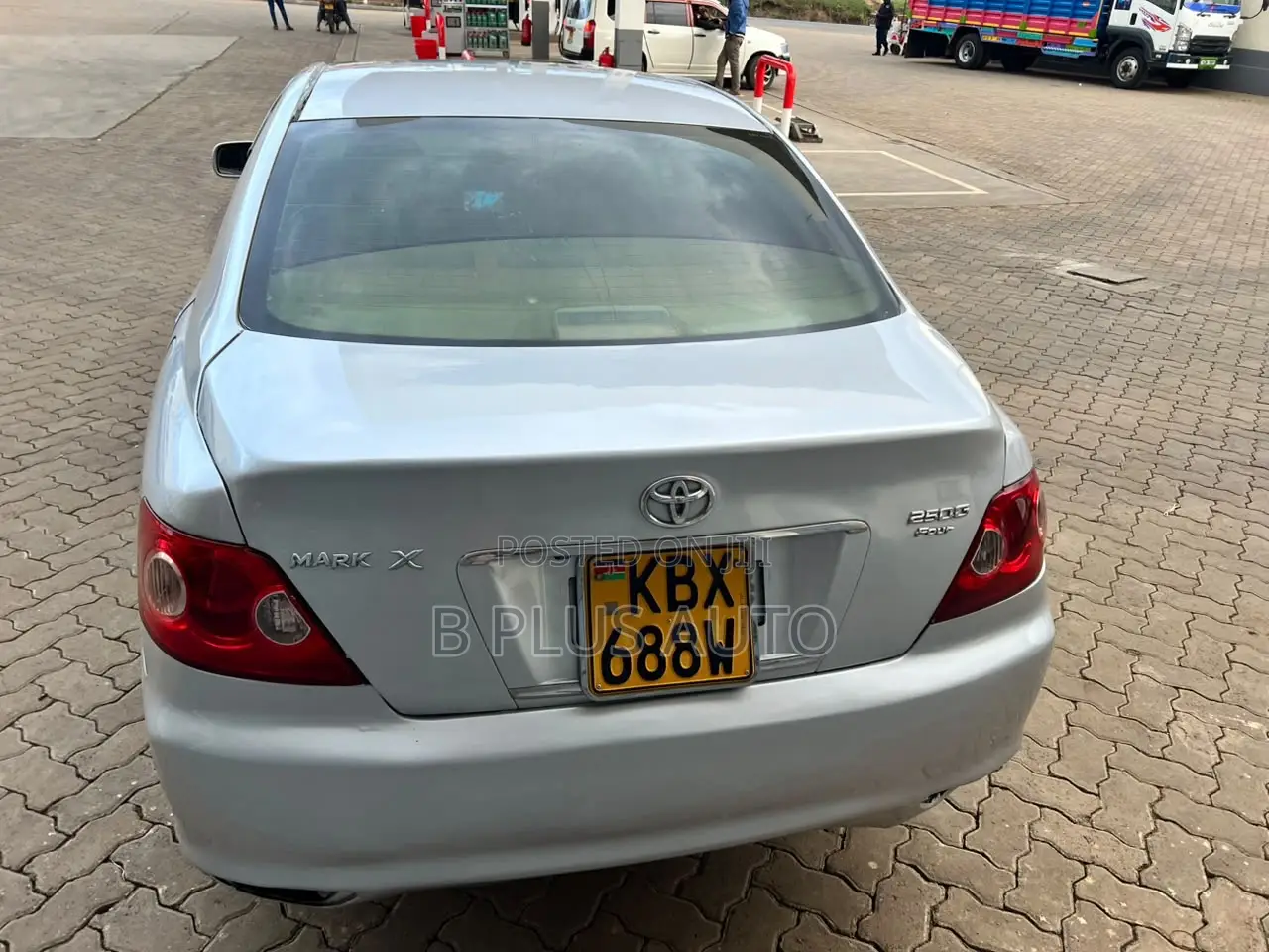 Toyota Mark X 2005 Silver
