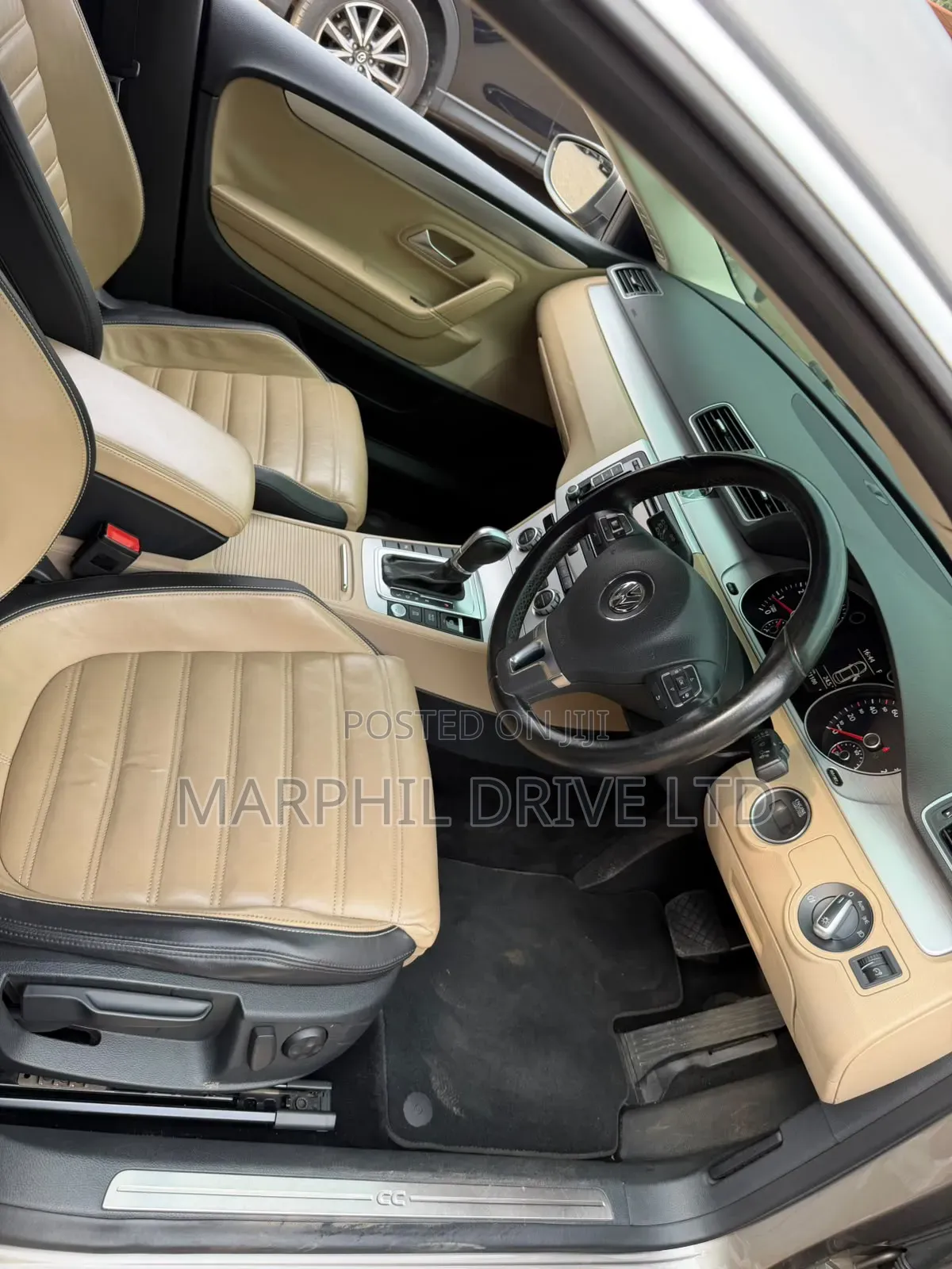 Volkswagen Passat 2014 Gray