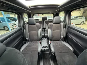 Toyota Alphard 2021 Pearl