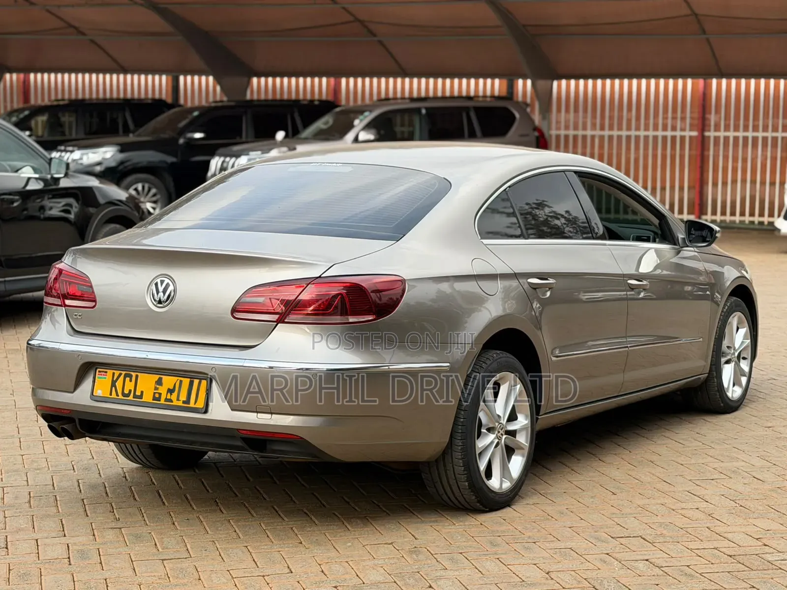 Volkswagen Passat 2014 Gray