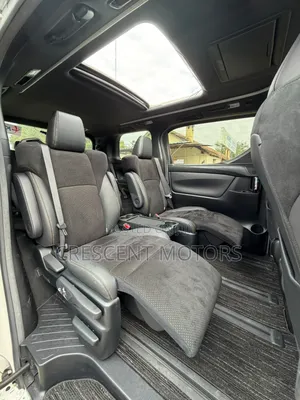 Toyota Alphard 2021 Pearl
