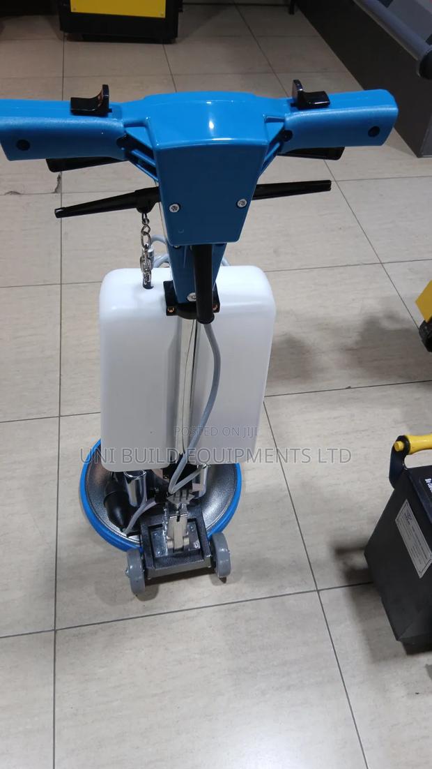 Titan Floor Cleaning Machine - thumbnail 2