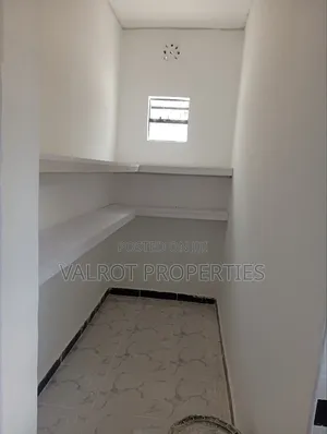 3bdrm Bungalow in Matasia for sale