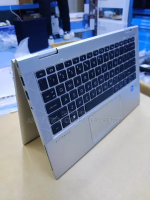 Laptop HP EliteBook 830 G8 16GB Intel Core i7 SSD 512GB