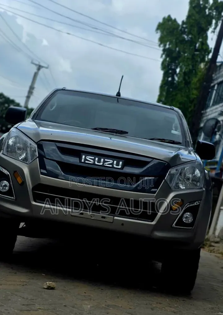 Isuzu D-MAX 2021 Brown